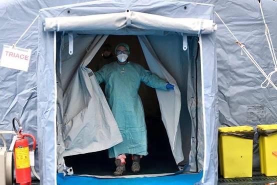 @我们对意大利雪中送炭,国外专家给了句实话:全欧洲比不上一中国