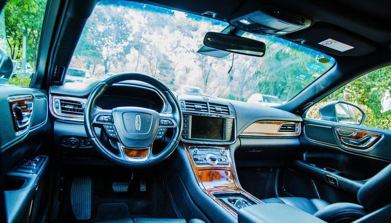 「林肯大陆」什么人会开林肯大陆？多少收入开得起？43万的林肯大陆值吗