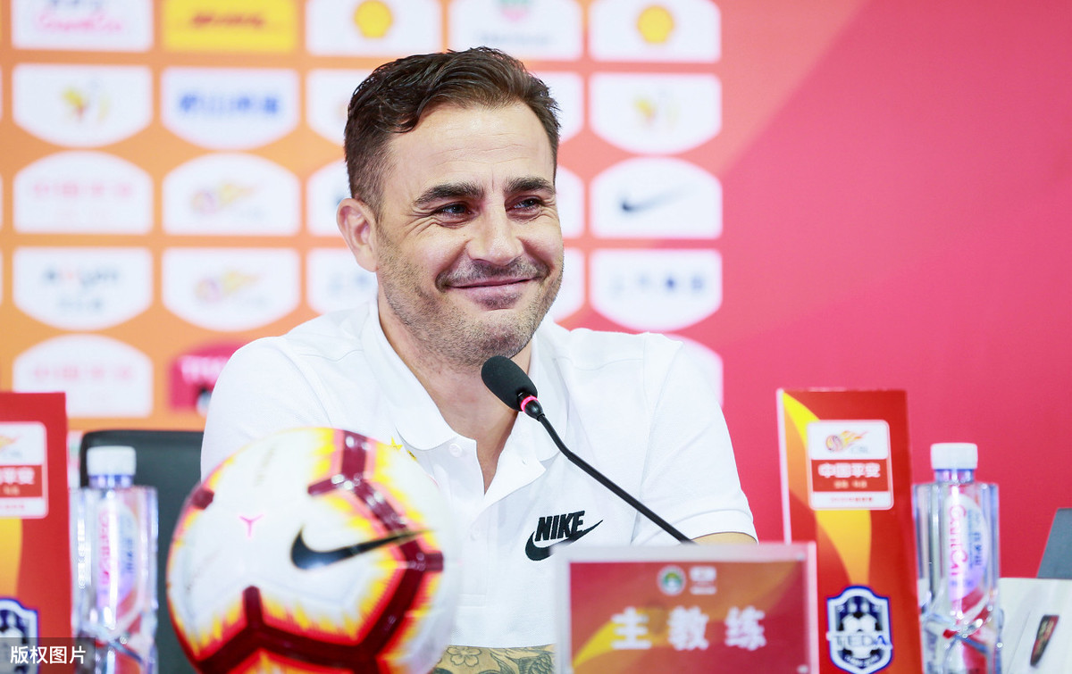 广州恒大@一场5-0,恒大郑智接班人浮出水面,卡帅悄然改朝换代