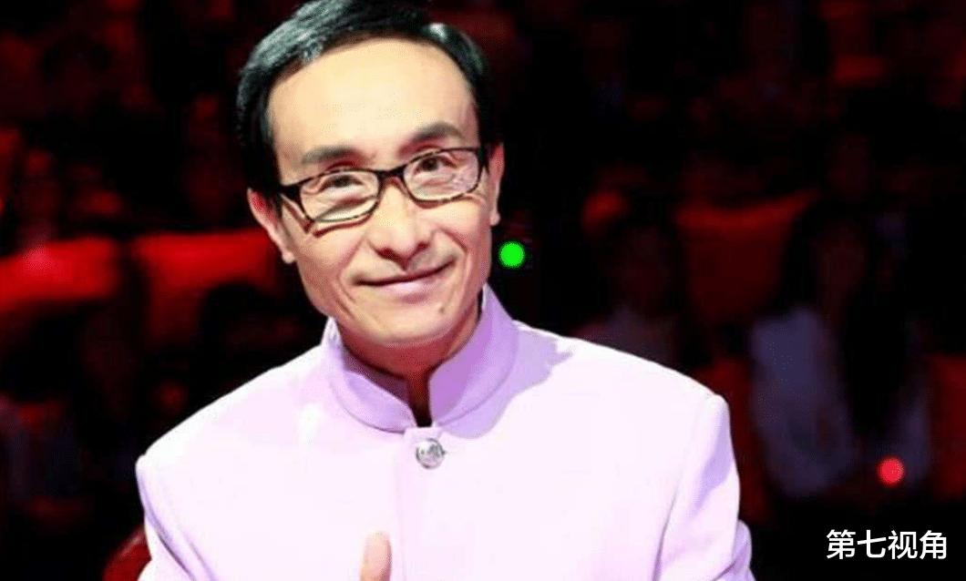 春晚|春晚永远请不动4大明星,前两位与央视闹翻,第四位坚持不假唱