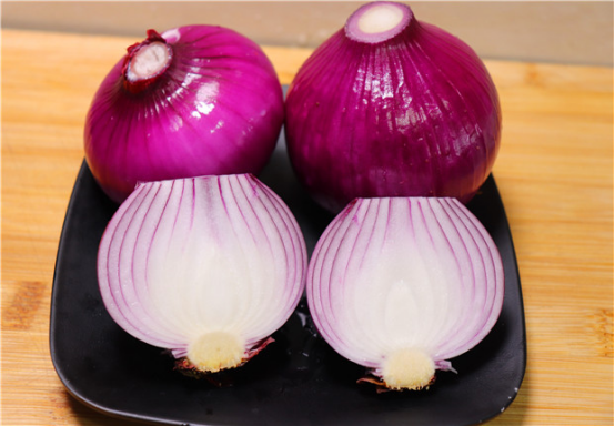 『洋葱』一样是洋葱,原来“白皮”和“紫皮”差别这么大,别再买错了?