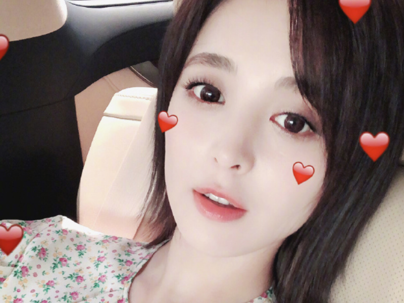 迪丽热巴@有种“颜值考验”叫明星素颜照，杨幂清纯，热巴完美，娜扎让人不敢认