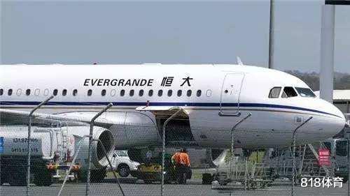 『保利尼奥』豪横! 许家印私人飞机接回保利尼奥, 塔利斯卡没赶上, 暴力鸟1人坐包机