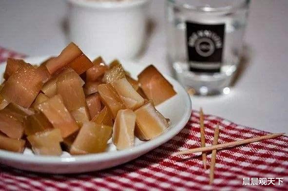 皮蛋|瑞典美女来中国看妹妹，一上餐桌就愣了：你们这是在吃啥？