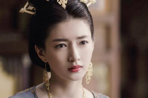 「江疏影」江疏影情史，以及她背后的四个男人