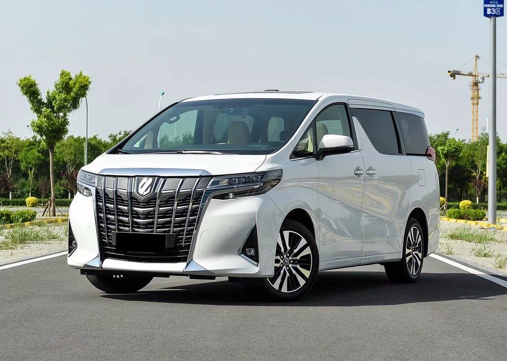 丰田埃尔法|从日本运到中国，19万变140万还供不应求，难道中国人傻钱多