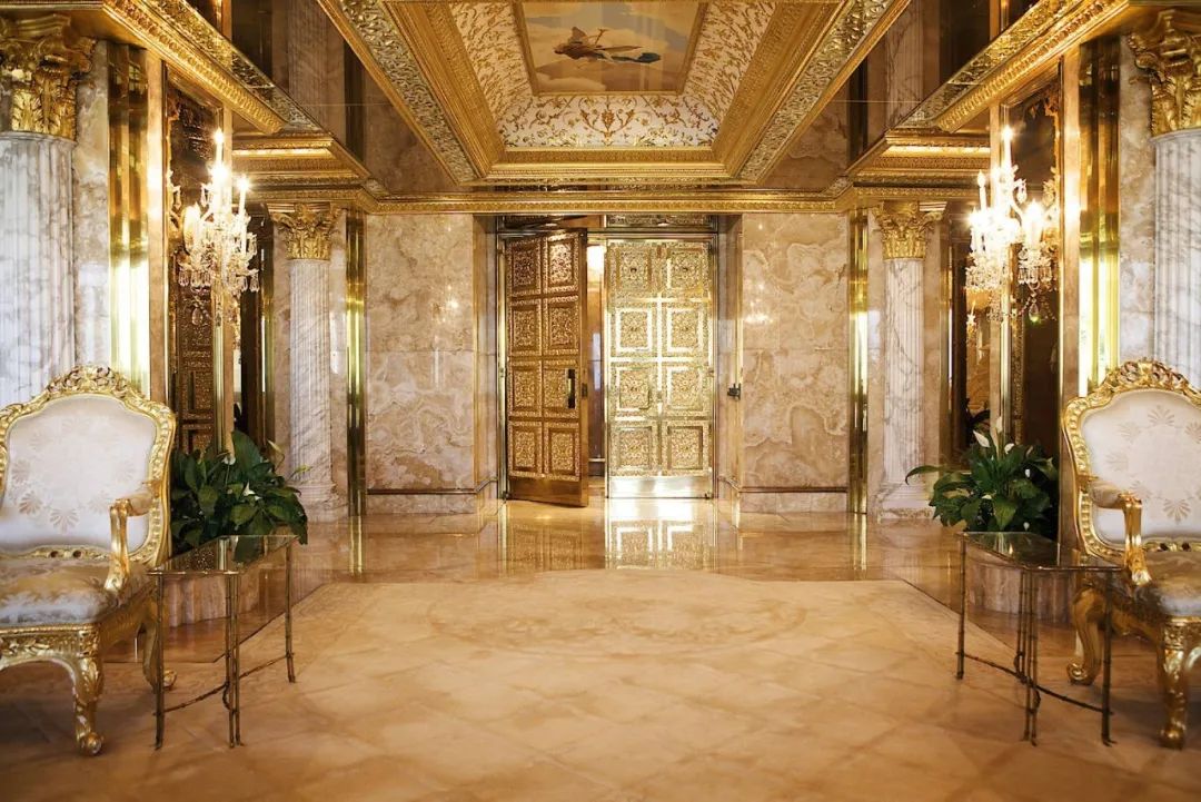 约瑟夫·拜登|特朗普、拜登两家豪宅大曝光：一家房梁镀金，一家“兼职”中产风