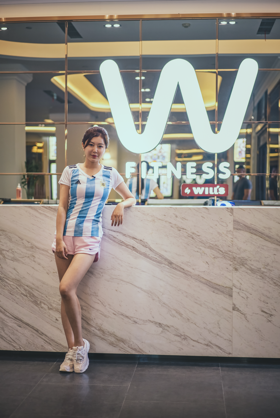 |放弃空姐铁饭碗，英超女神王昊玥的逐梦之路