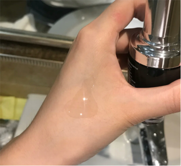 『雅诗兰黛』4款网红精华大测评：兰蔻提亮补水，雅诗兰黛消炎抗痘