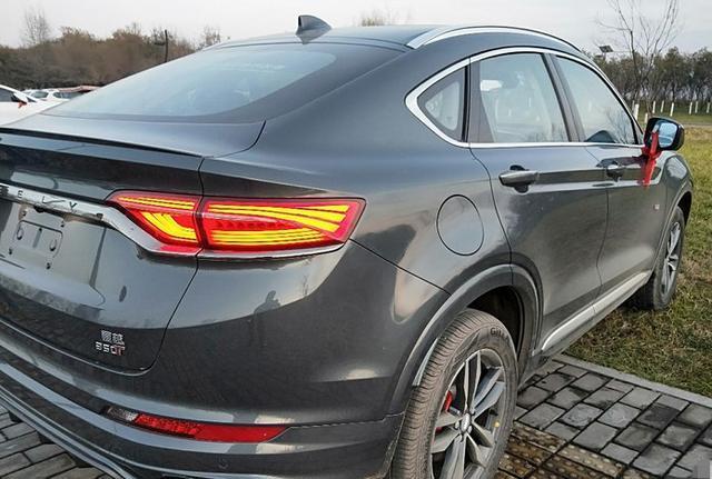 [星越]手握15万，媳妇非要长安CS75 PLUS，我却选了它，内行人：很懂车