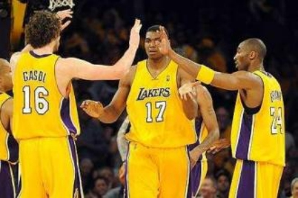 [凯文·杜兰特]为什么保罗当年要去湖人被联盟阻拦，而杜兰特去勇士联盟为什么不管呢？