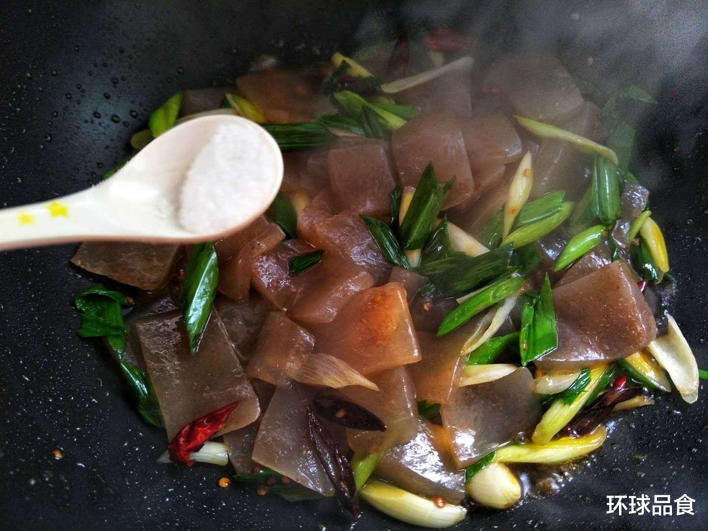 魔芋|藏在身边的“减脂高手”就是它，每天炒一盘，燃烧脂肪，体重悄悄降下来