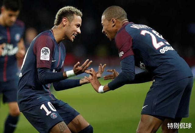 『巴塞罗那』欧冠：4队进四强，梅西挣金球奖，巴萨如何避免四大皆空，靠谁了