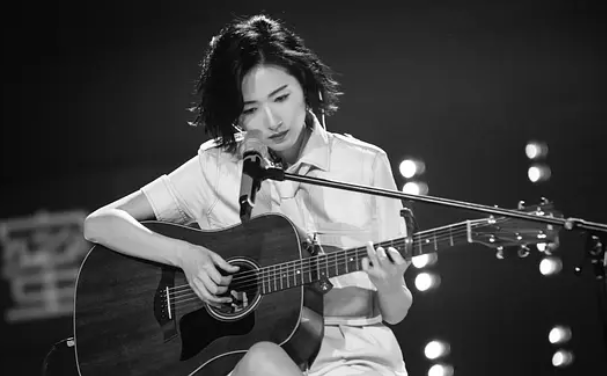 万茜|富家女“万茜”的妖孽人生