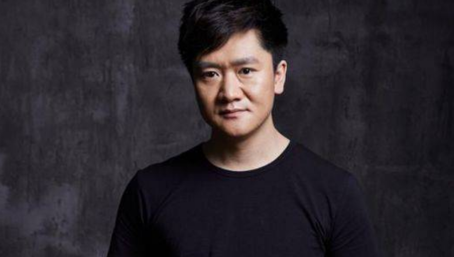 杨一威|跑了12年龙套无人识，拉泡“屎”却意外走红，得徐克赏识重用