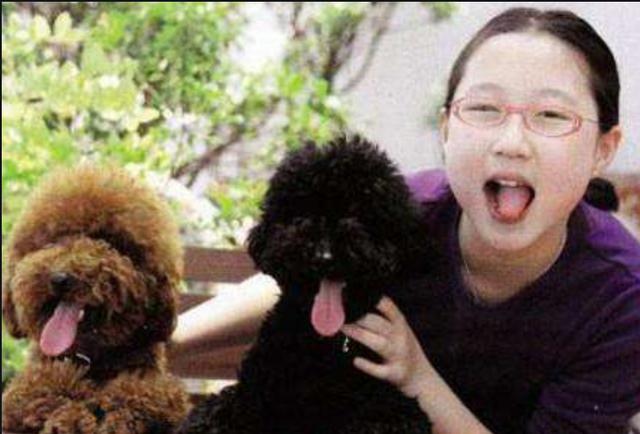 吴卓林■死亡超4万, 美登讣告, 李咏女儿执意外出, 成龙女儿流落街头大蒜抗疫