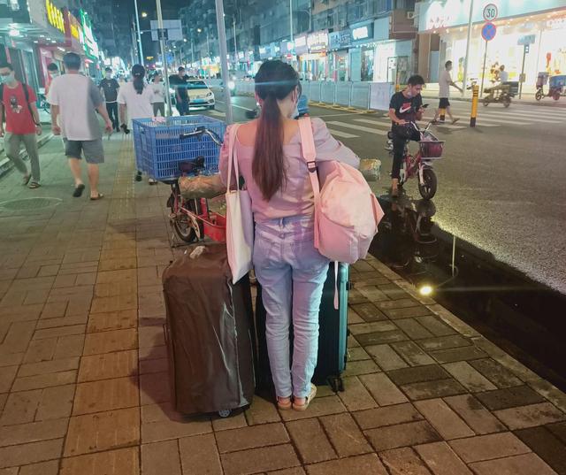 深圳市|深圳某工厂外国订单突然取消老板宣布放假，太突然老板也措手不及
