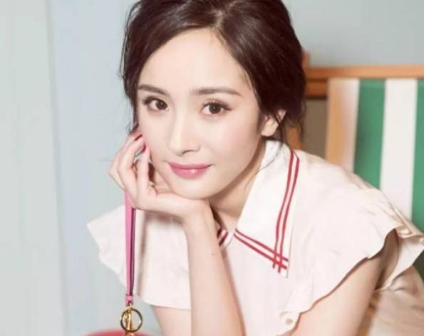 杨幂:杨幂11年前就想嫁给他,却遭父母反对,如今他36岁身家百亿