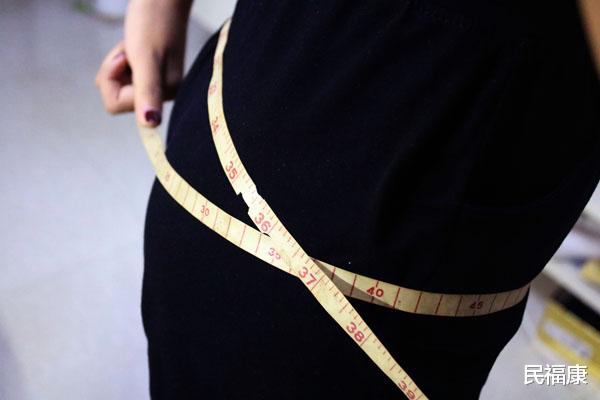 深蹲|每晚深蹲50次，身体会怎样？医生：若能坚持，好处是看得见的