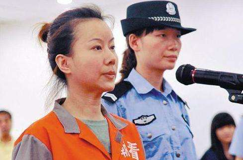 满文军|被丈夫满文军指证，亲手送进监狱的李俐，为何出狱7年才离婚？