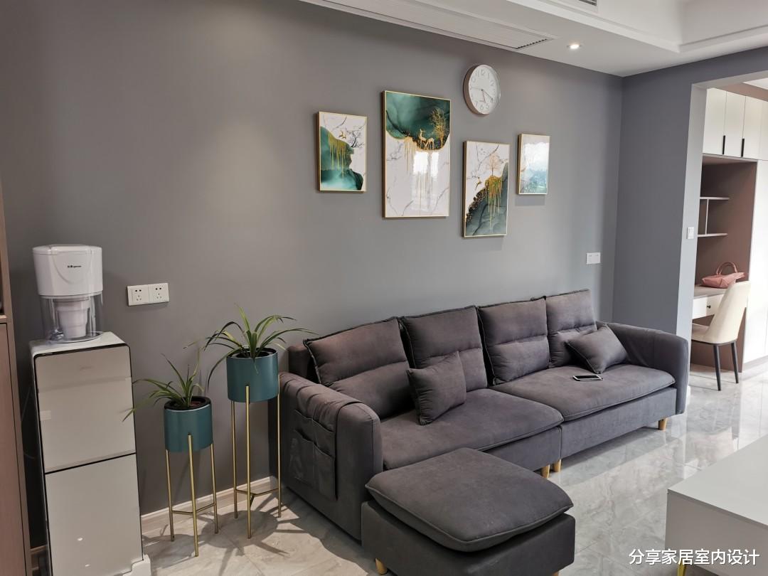 |终于装修完工，全屋打扫干净通风中，悬空电视墙非常喜欢，分享下