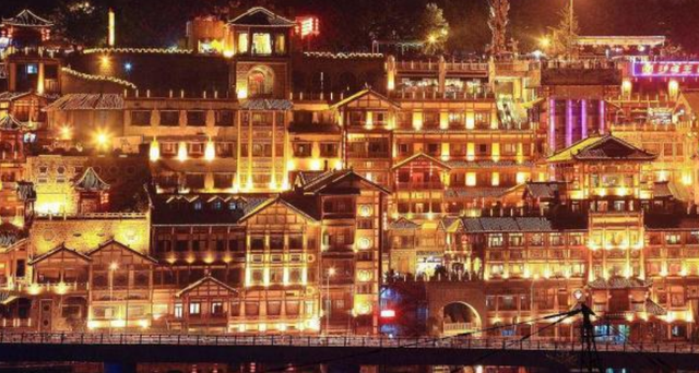 『上海市』中国内地三大夜景城市，哪个城市的夜景最美？由你决定！