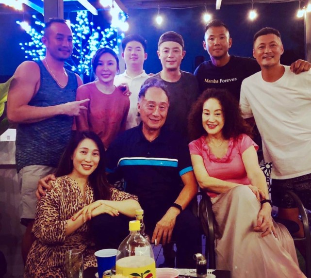 霍建华|霍建华林心如带女儿聚会，陈建州在现场拍余文乐却意外曝光小海豚正面