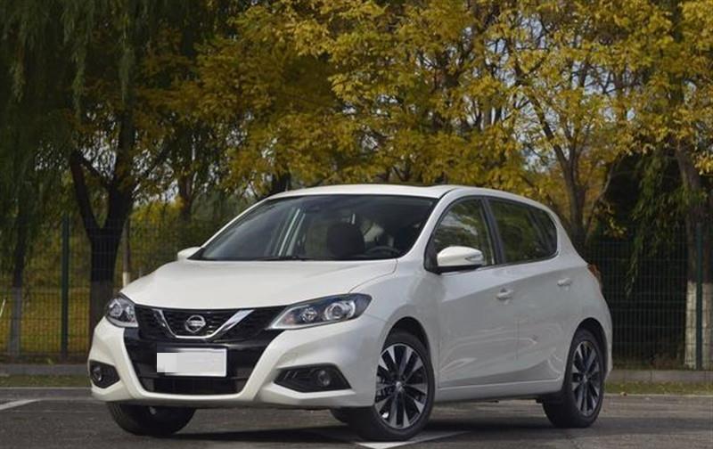 「吉利远景」一场大雪后，吉利远景撞上日产骐达！网友：这车是“纸糊”的？