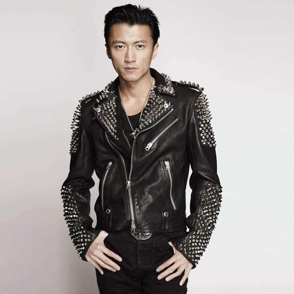 这么多年过去了,谢霆锋一直没有提及过她和戴辛尉的这段感情,有很多人