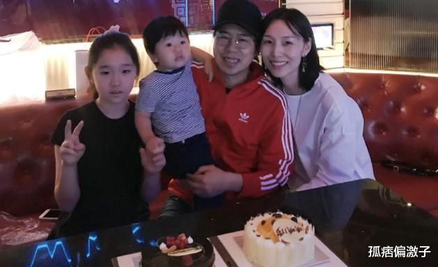 李健|\水木年华\成员单飞: 一个江郎才尽毁成名作, 一个净身出户跃居一线