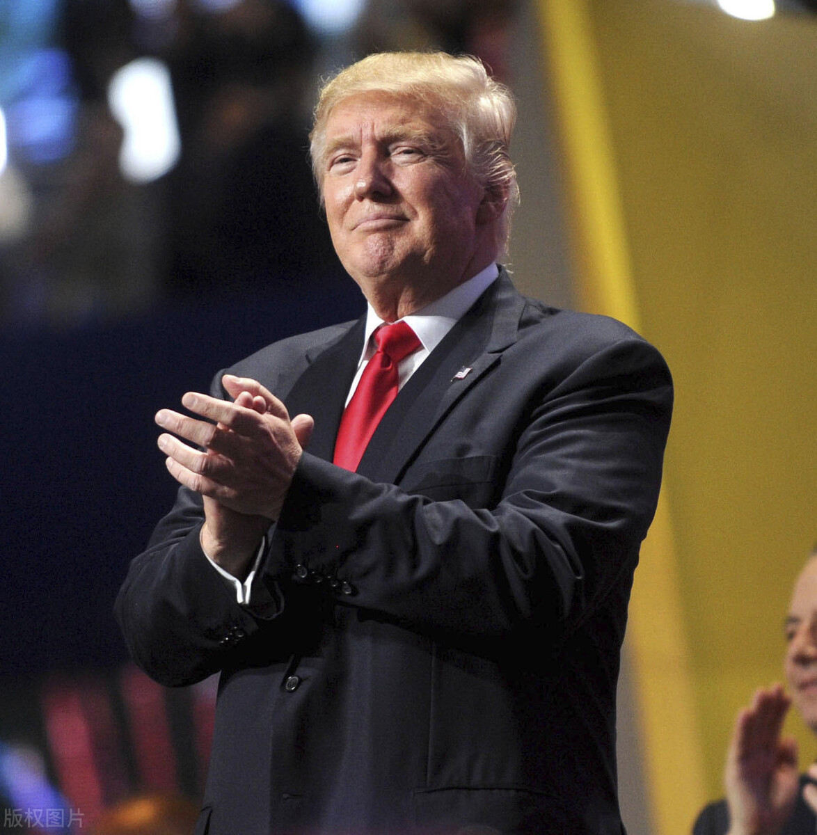 特朗普|看看特朗普办公室再看看普京的,就能看出两人差距,你觉得如何?