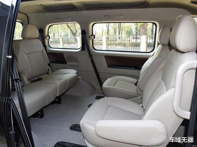 【新车】从2座到9座，还配旋转座椅，原来这台MPV才是闷声发大财的典范