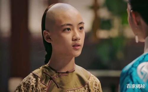 乾隆@康熙死后有九子夺嫡，为何到了乾隆手上皇位就不值钱了？