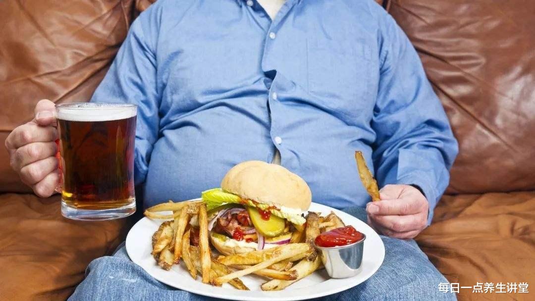 「熬夜」5个习惯悄悄“偷走”你的寿命，尤其是第一个，常常被人忽视