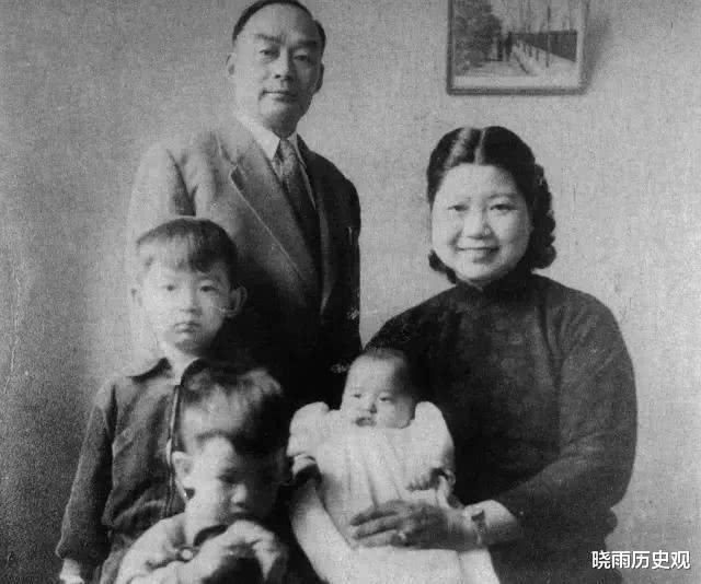 「胡宗南」这个国军名将带领25万大军,却被2万解放军消灭,老蒋以为他是叛徒