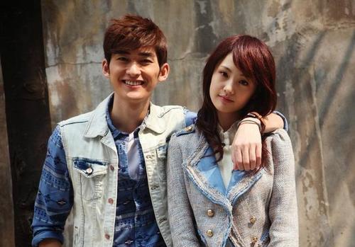 蒋欣|分手6年,郑爽又被曝复合:她的感情挫折,藏在对父母的“恨”里