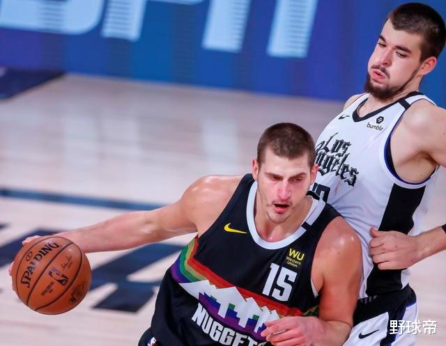 约基奇|强如约老师也只是第41顺位，当年他那届的前三顺位，表现如何？