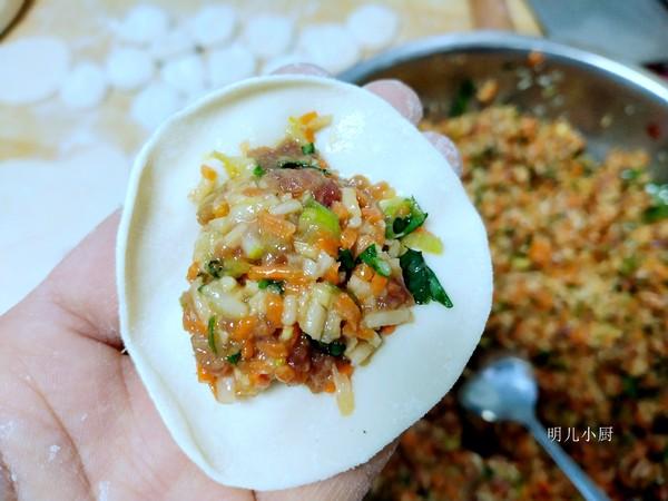 饺子@家里有孩子的要注意！春天就吃这个馅的饺子，改善近视，促发育！