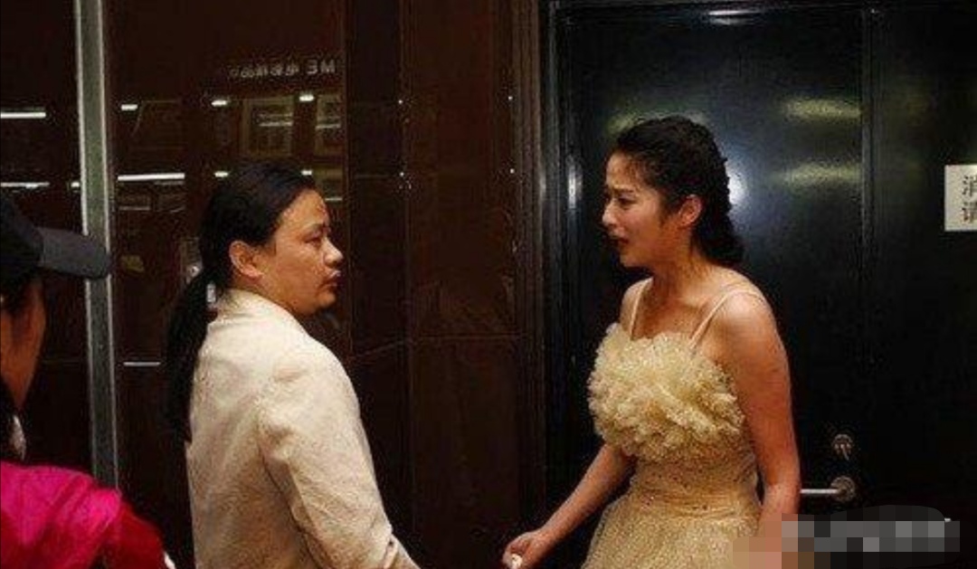 #黄圣依#黄圣依的“豪门”上位史，简直是娱乐圈女明星的教科书