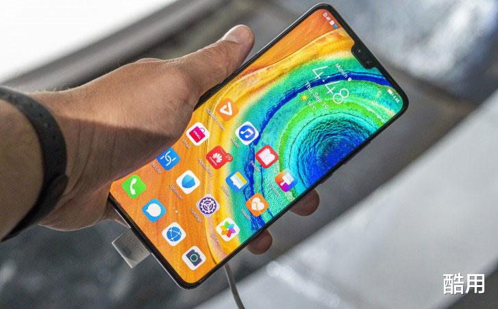 「华为荣耀」四款华为4G手机降至新低价，加速退场，网友感叹：性能过时