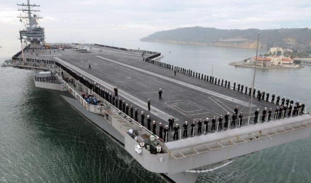 【张召忠】和美国差距还有多大?张召忠:我可以负责任地讲,不要被误导了