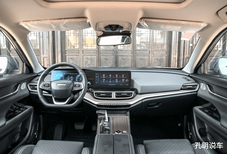 奇瑞轎跑SUV發佈，預售16萬起，“跑車級”顏值！內飾賽過星途-圖4