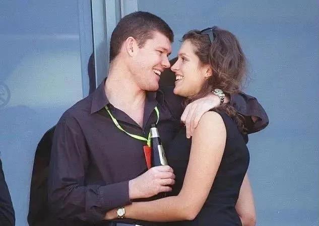 超模|昔日超模成“大妈”,240斤的她如何找回自己,重攀人生巅峰?