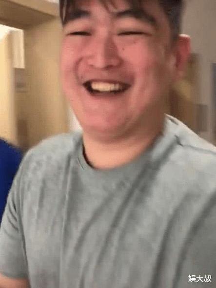 赵本山|赵本山批评儿子“啥也不是”，身为95后，身材发福体重超过260斤