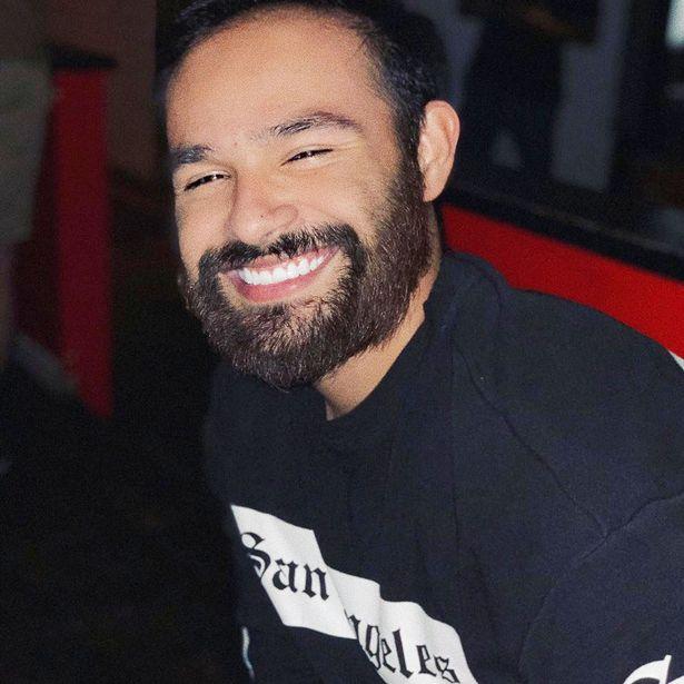 「」美国小伙感染新冠52天未痊愈，3次检测呈阳性，医生：已无传染性