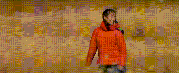 谋女郎|首位00后谋女郎因长相上热搜：一副招直男喜欢的白幼瘦就该骂？