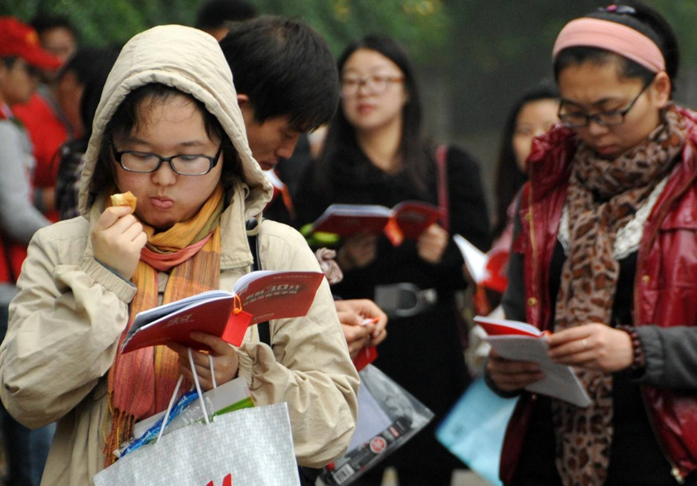 招聘|这个“铁饭碗”行业预计招聘33000人，专科生也能报，抓紧捡漏