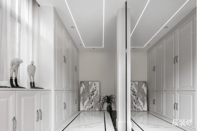 大户型|5层409平超大户型，白色为主的温雅美居，三层休闲区最为出彩