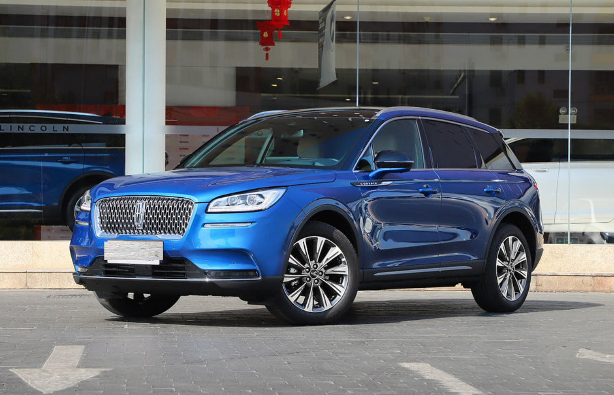 凯迪拉克|20万出头的豪华SUV,凯迪拉克XT4/林肯冒险家都可入手,要的就是气派