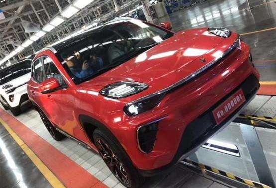 「奇瑞」奇瑞亮出“王牌”车型！更换新车标！外观酷似“保时捷”！很炫酷